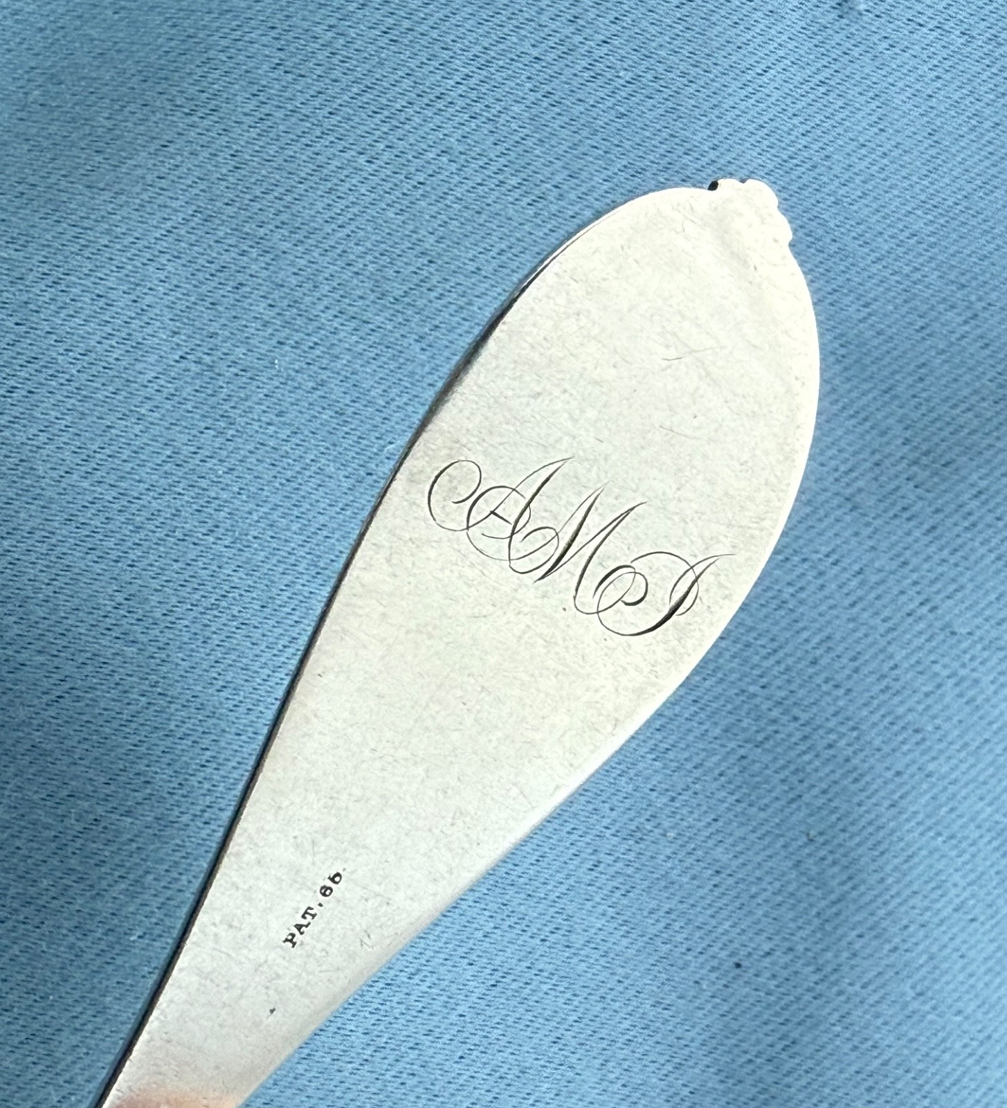 Newell Harding Coin Silver 3 Dinner Forks Olive Patt 7 1/2 Inches Mono 154 Gr