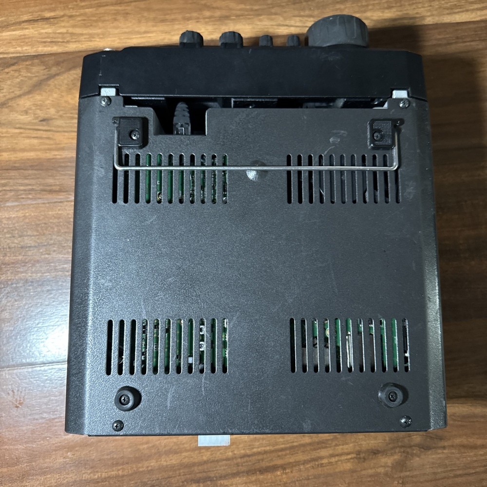 ALINCO DX-SR8 HF TRANSCEIVER.