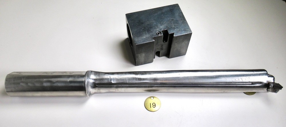2" x 20-1/2" Boring Bar with KDK Tool Holder