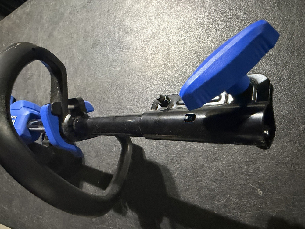 Kobalt 24V Brushless String Trimmer KMH 1024-03 Tool Only Missing Spool n Guard