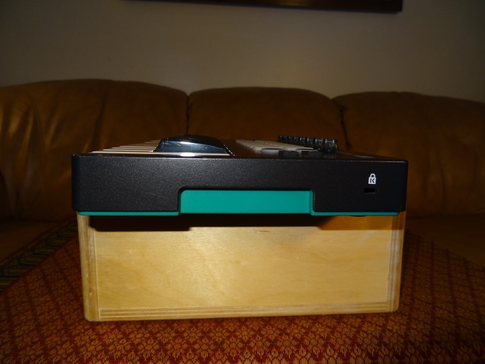 Novation Launchkey Mini MK2 Keyboard Controller w/ Power Adaptor