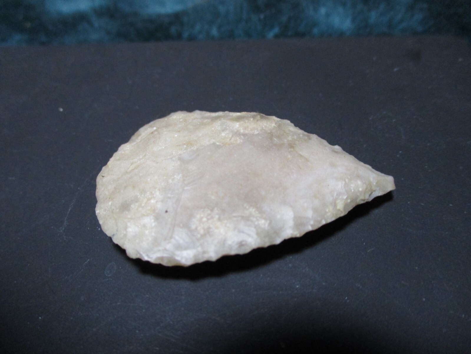 Indian Artifacts Flint Arrowhead Unknown Origin 1 1/2 " Long