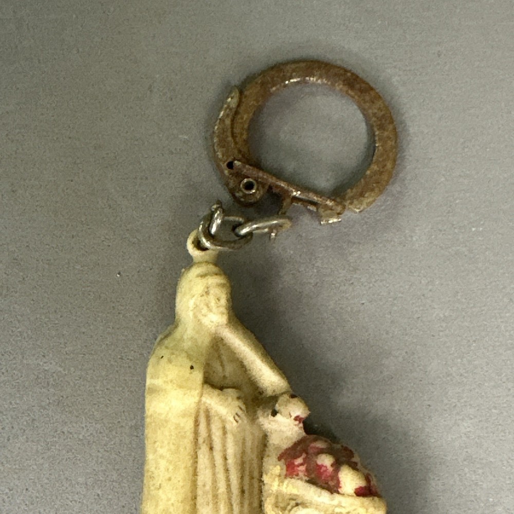 VINTAGE COUSCOUS BRET KEYCHAIN KEYCHAIN