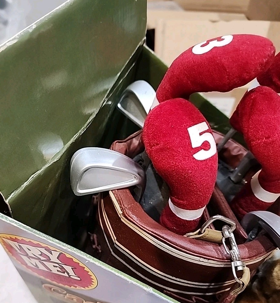 CADDYSHACK Movie Gopher Dancing Golf Clubs