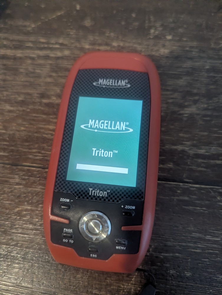 Magellan Triton 500 Handheld GPS Color Screen Complete w/ Box Cords Software