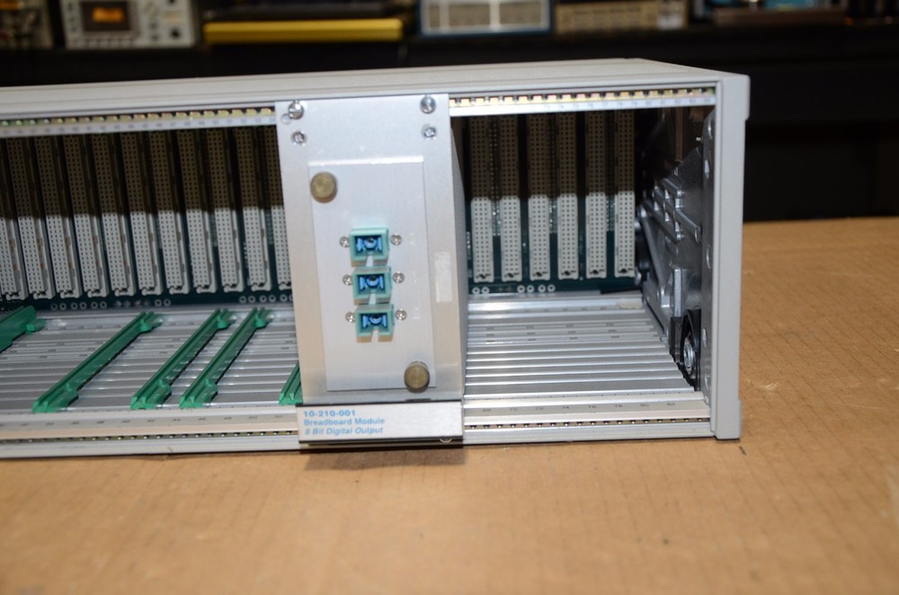 Pickering Interface Switch System 10-910 10-921-001 10-210-001 Optical Module