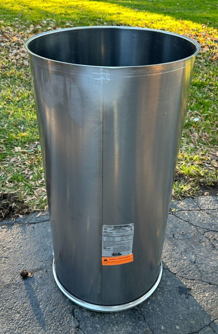 Metal-Fab 18FCSSW36 18" Diameter 36" Length Single Wall Stainless Steel Pipe