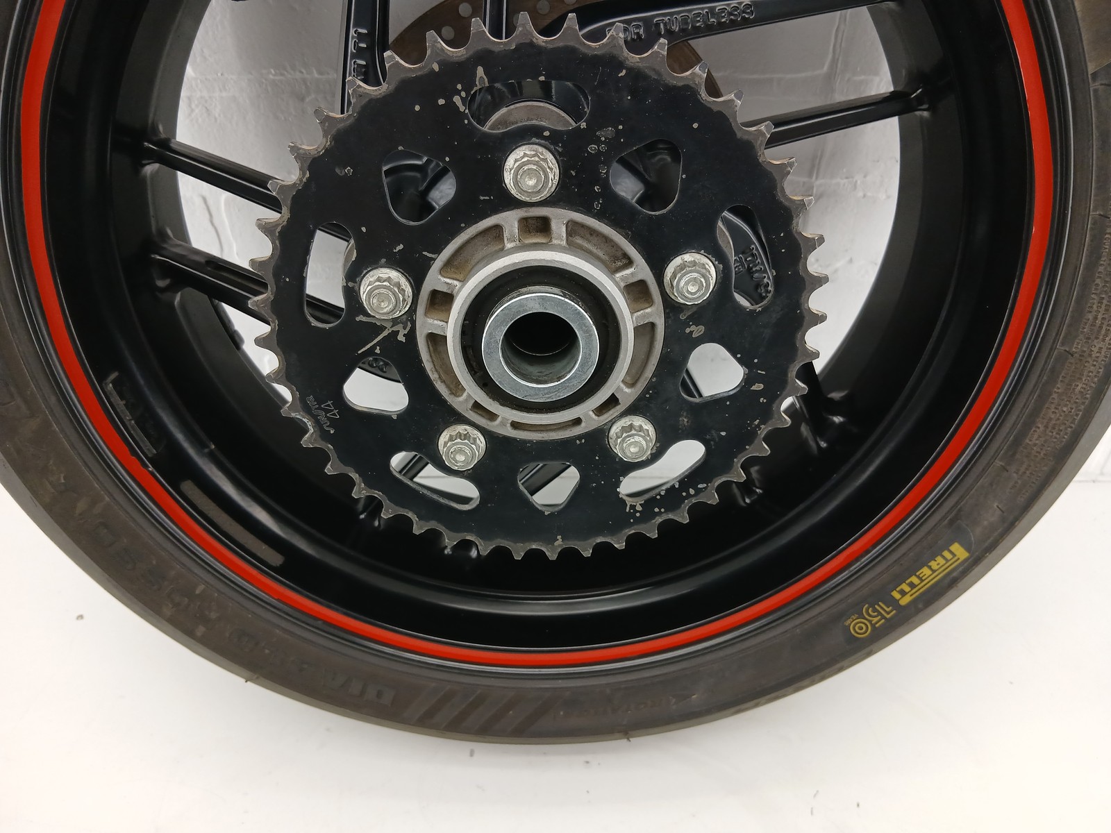 Ducati 899 959 Oem Rear Wheel STRAIGHT Rim Cush Drive Tire Pirelli 50221612ab