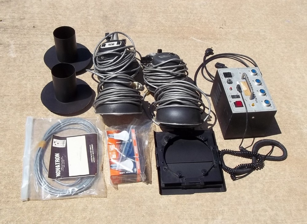 NOVATRON 440 PLUS STUDIO LIGHTING SYSTEM