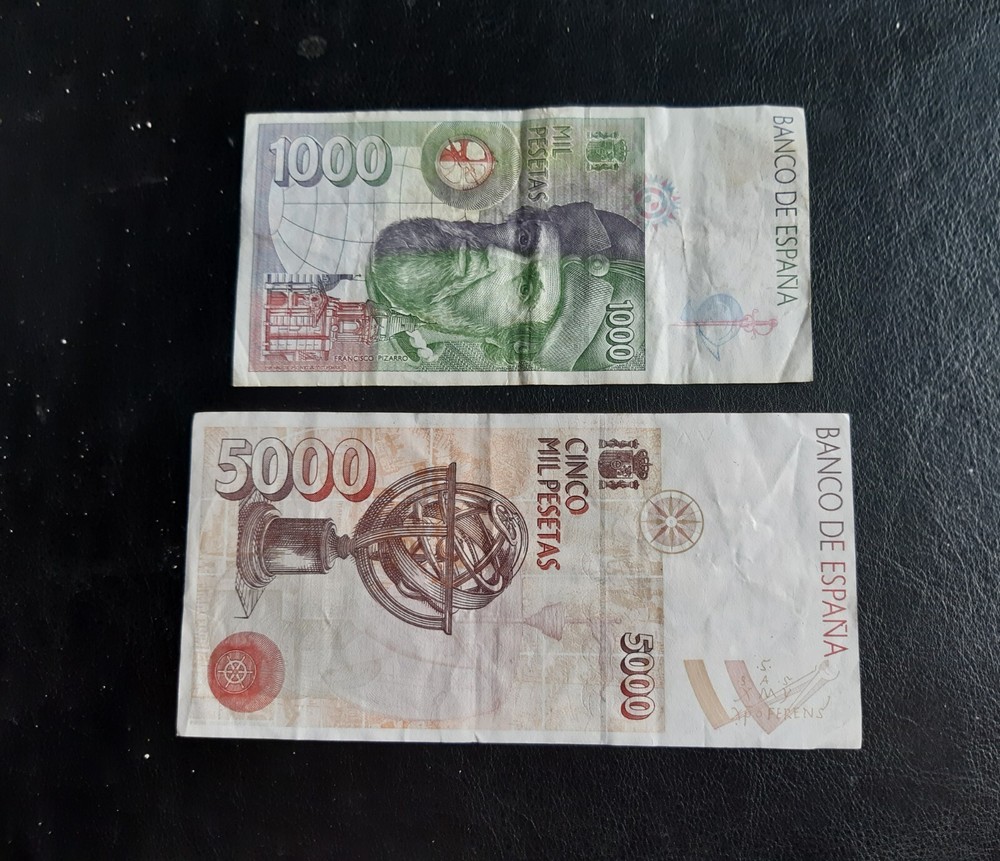 2 x Bank Notes from Spain : 1000 and 5000 Pesetas Framed