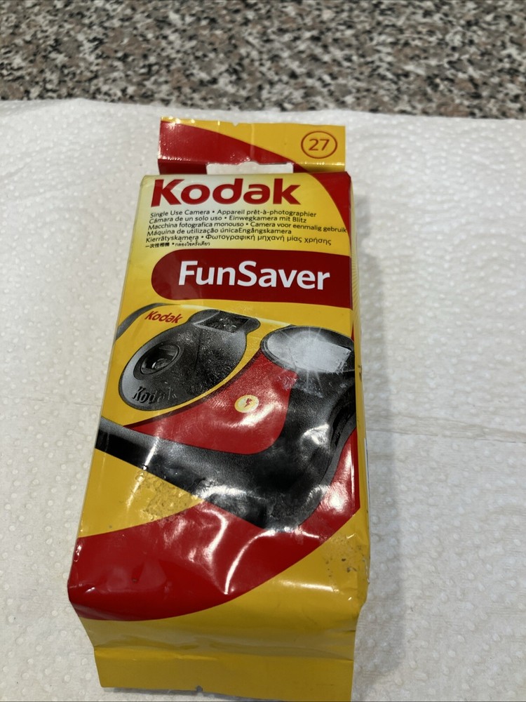 Kodak Funsaver 35mm 27 Exposure Single Use Camera