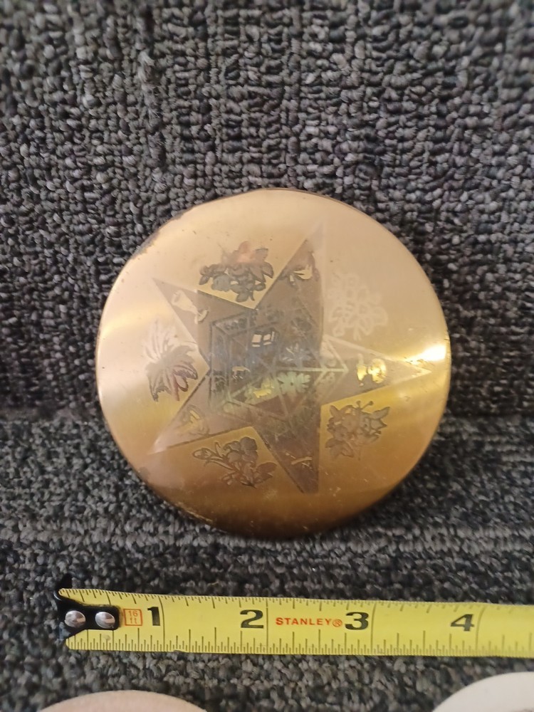 Vintage Powder And Mirror