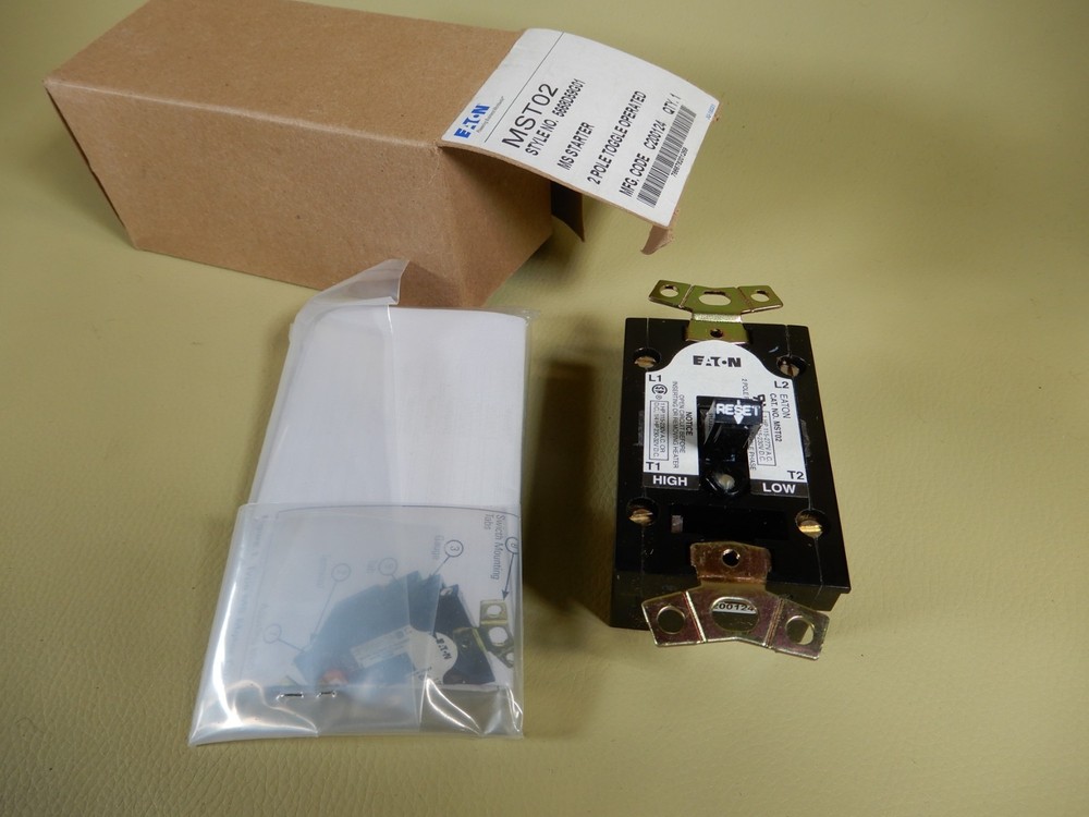 Eaton MST02 Motor Starter Switch NOS 2 Pole Toggle Operated