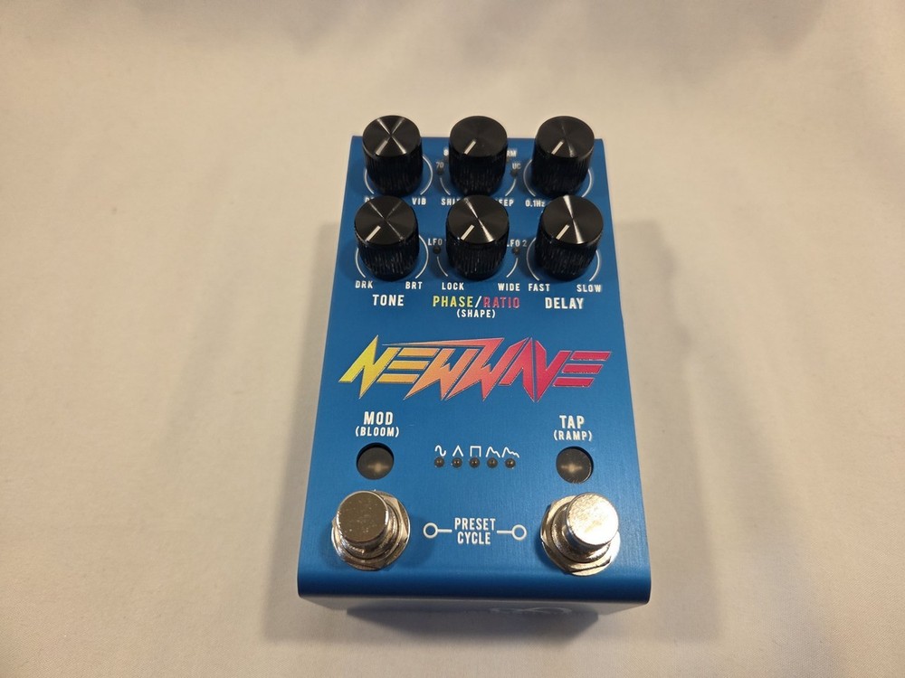 JACKSON AUDIO New Wave Used Chorus