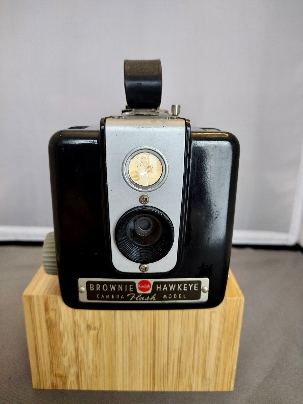 Vintage Kodak Brownie Hawkeye Flash Outfit Model Camera w/Original Box