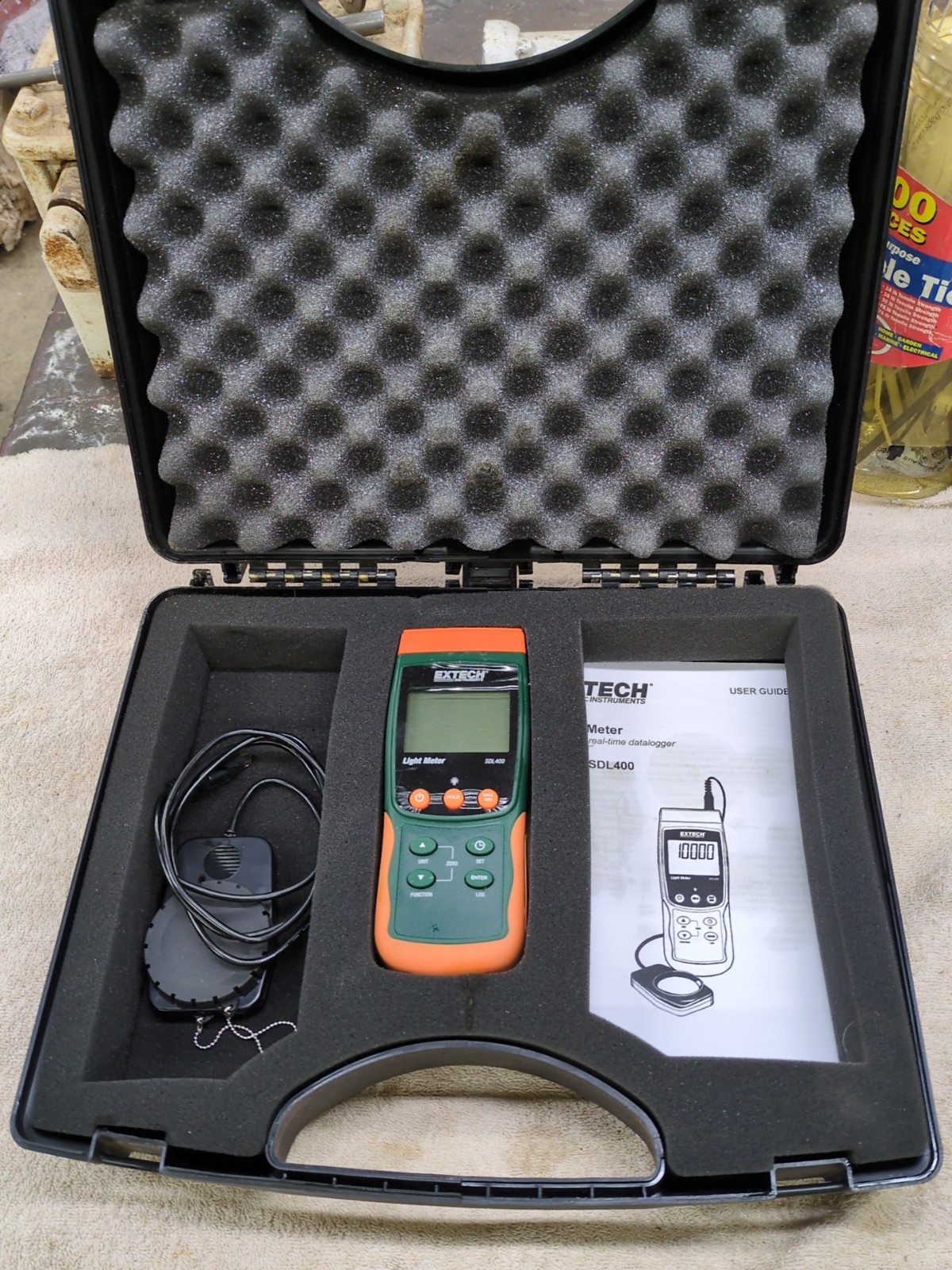 NOS Extech SDL400 Light Meter Datalogger Lumens LUX Foot-Candle/s ED4U 4082