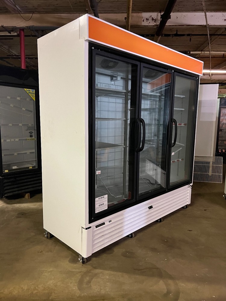 Hussmann VRM3B Three Door Refrigerator