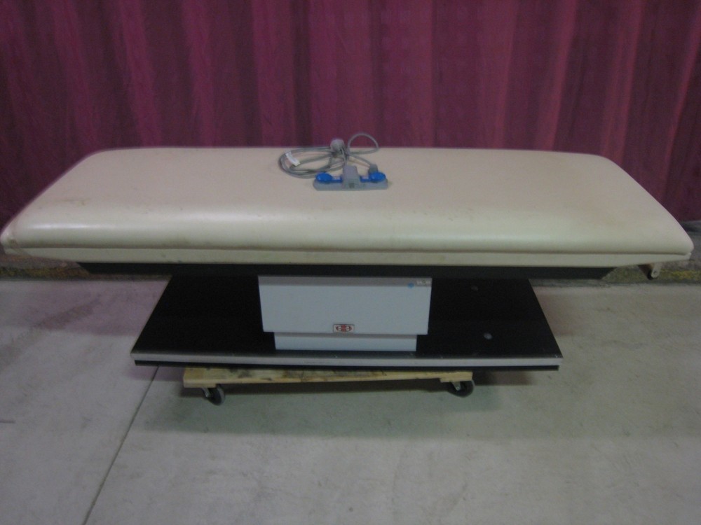 Hausmann Power 4750 Exam Table