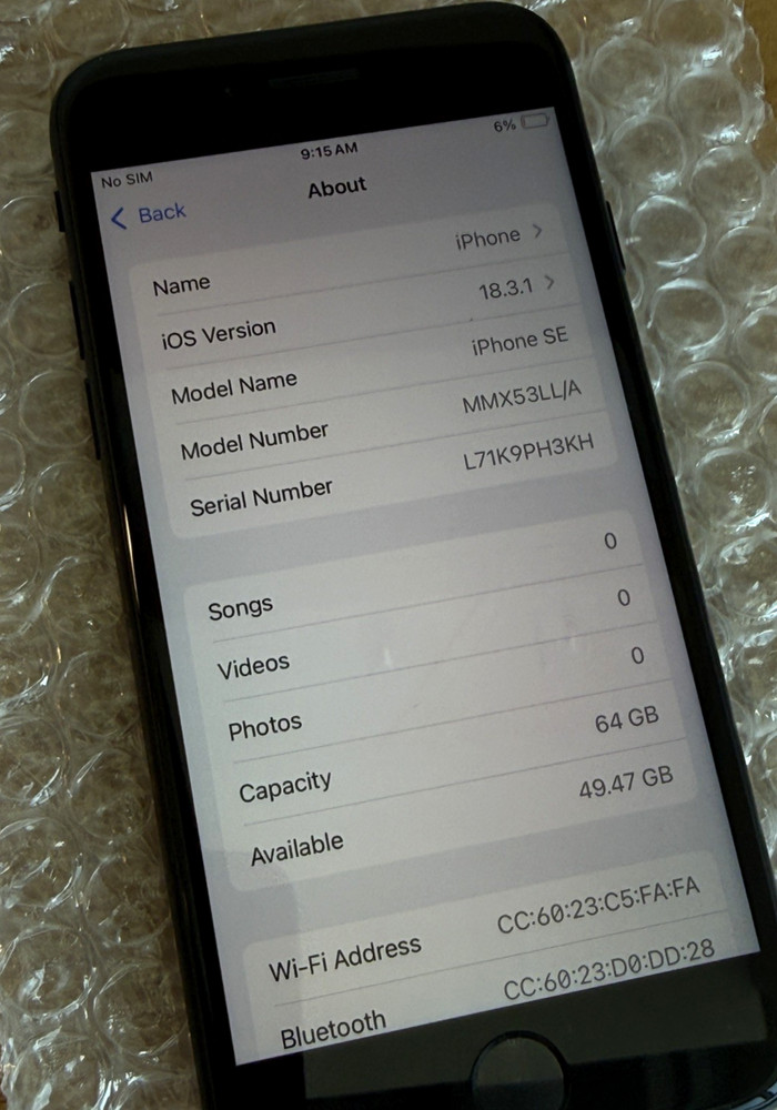 Apple iPhone SE (3rd Generation) 100% Battery - 5G Unlocked 64GB A+ Condition