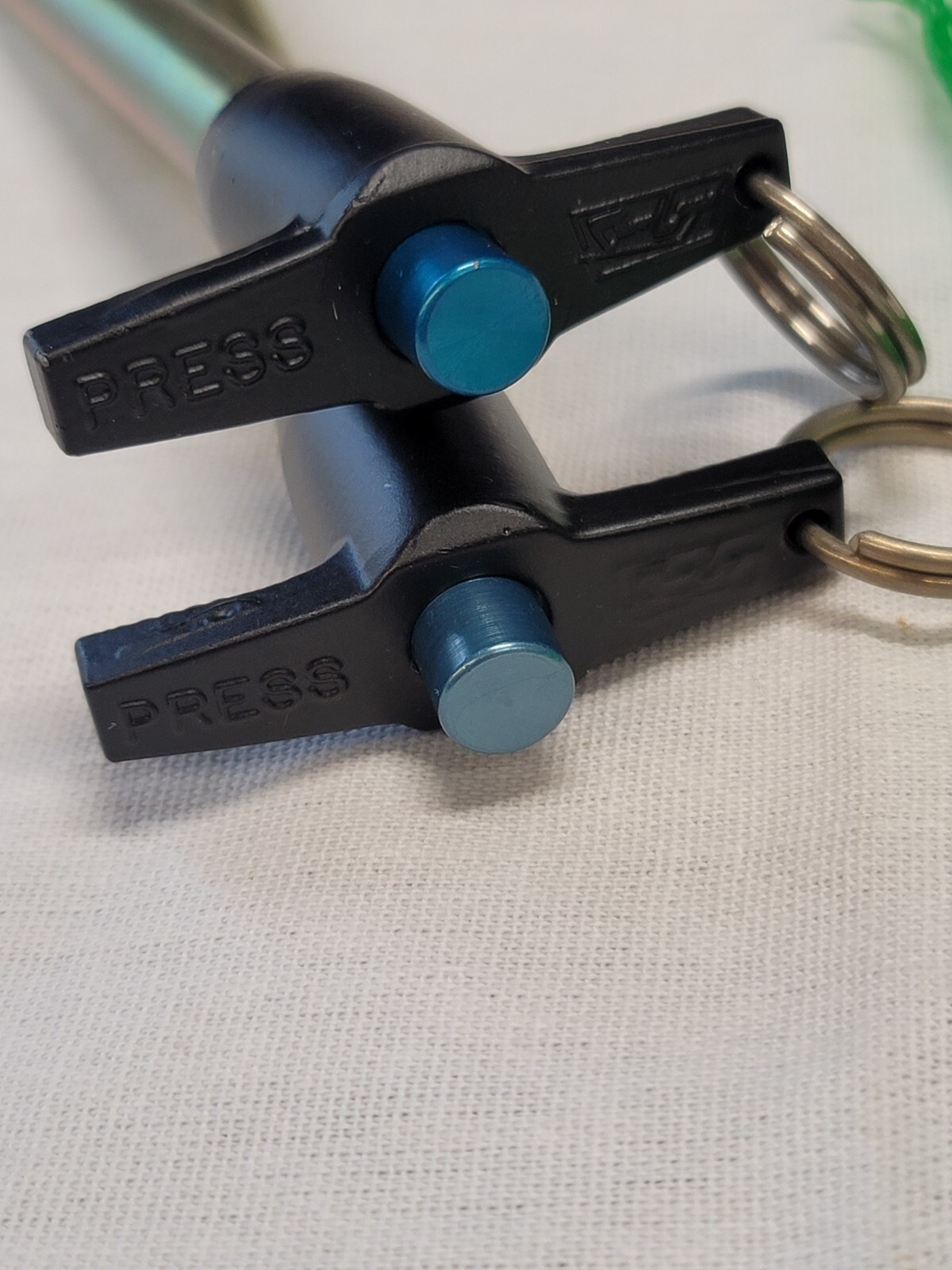 Carr Lane Ball Lock Clevis Pin T-Handle Quick Release Push 1/2 4 CL-8-BLPT-4 (2)