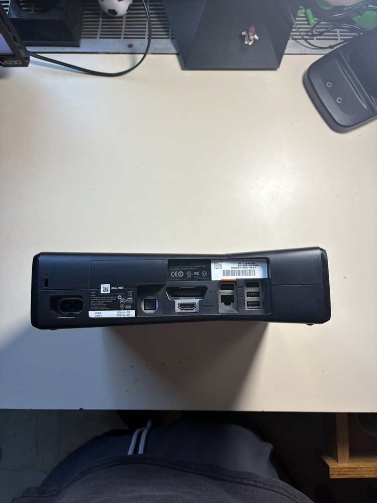 XBox 360 Slim Bundle 4GB, 5 Games, & Cables TESTED! With 1 Controller!