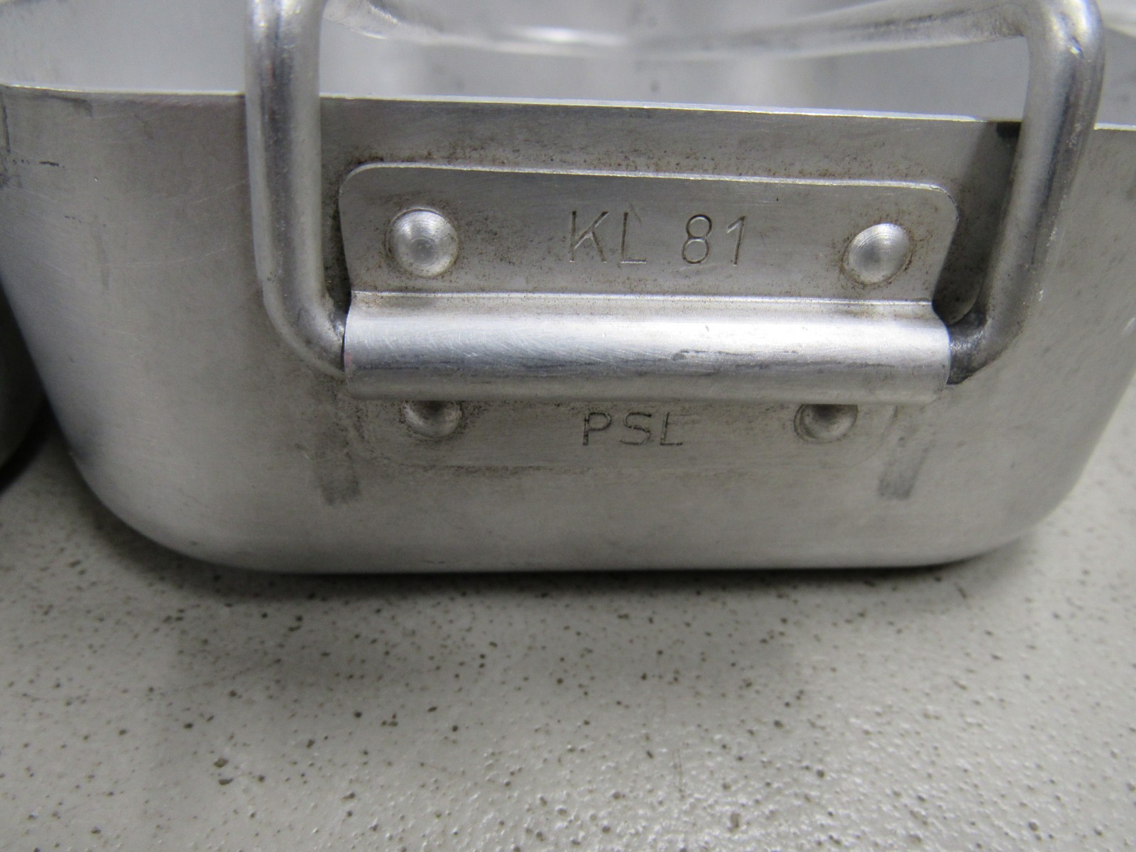 1981 Dutch Military Mess Kit Cooking Set 2 Piece Aluminum Pans Marked KL 81