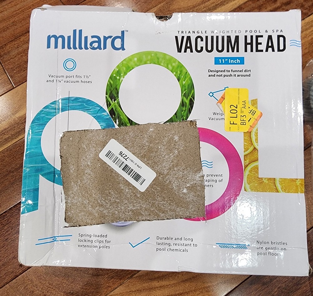 2 Milliard Deluxe Pool Vacuum Head/Weighted Triangle Shape Brushes