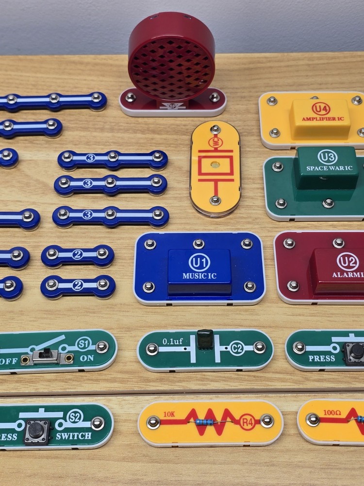 Elenco Snap Circuits Flying Saucer Kit Model SCP-06 With Extra Project Modules