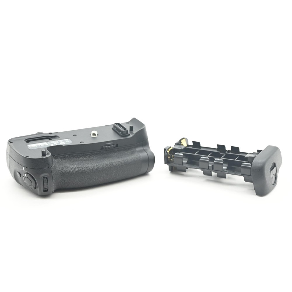 Nikon MB-D17 Multi Power Battery Pack for Nikon D500 #786