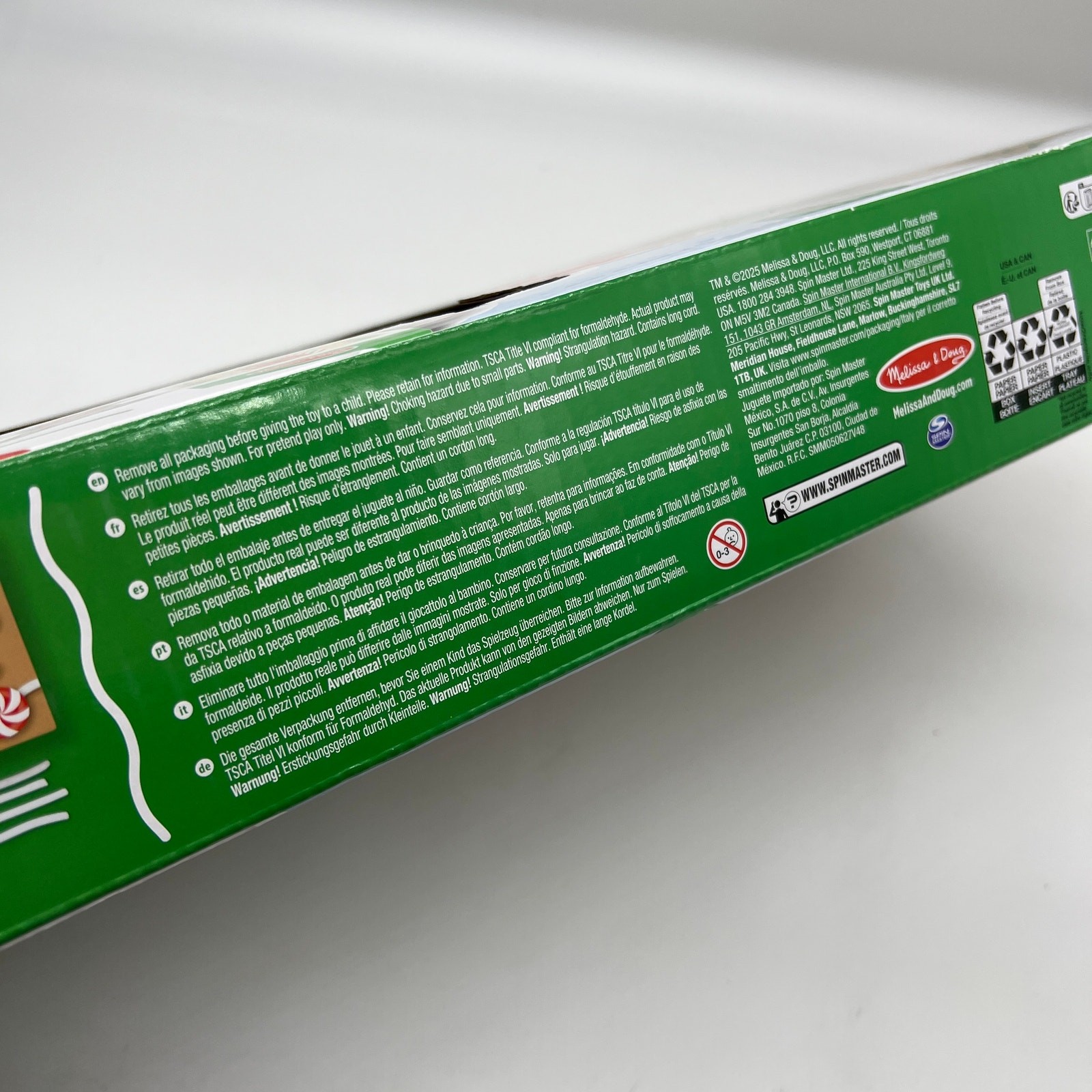 Melissa & Doug Wooden Gingerbread House Reusable, Mess-Free Play Set Activity