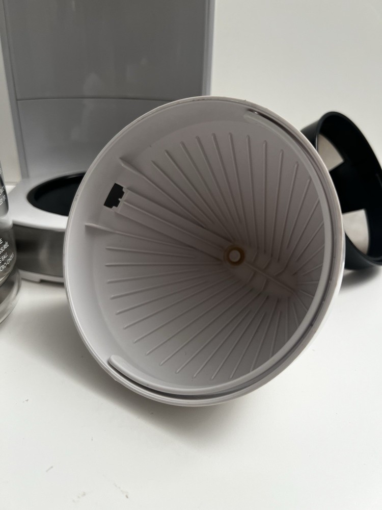 Kenmore 12 Cup White/Stainless Aroma Control Programmable Coffee Maker EUC