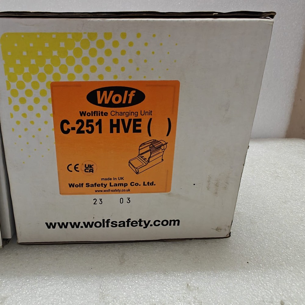 WOLF CHARGING UNIT C-251 HVE