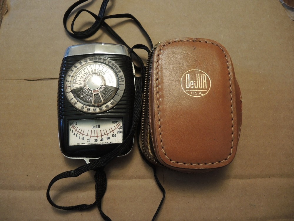 DeJur Dual Professional Light Meter With Case -- Tested, Light Reactive