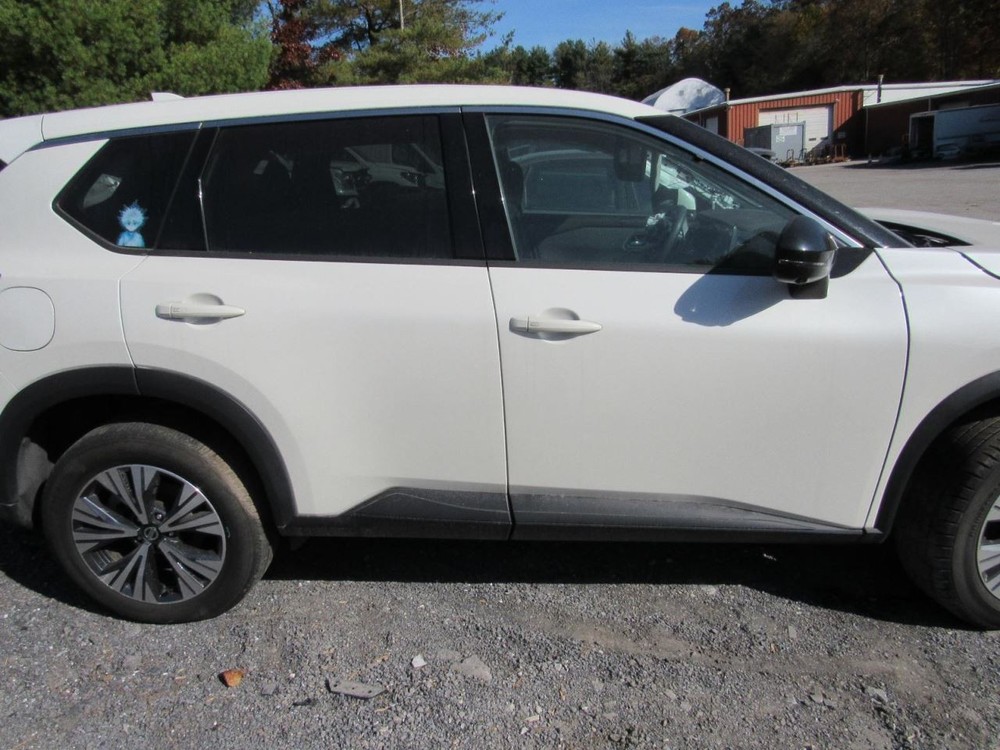 ROGUE 2021 Glove Box 1001828