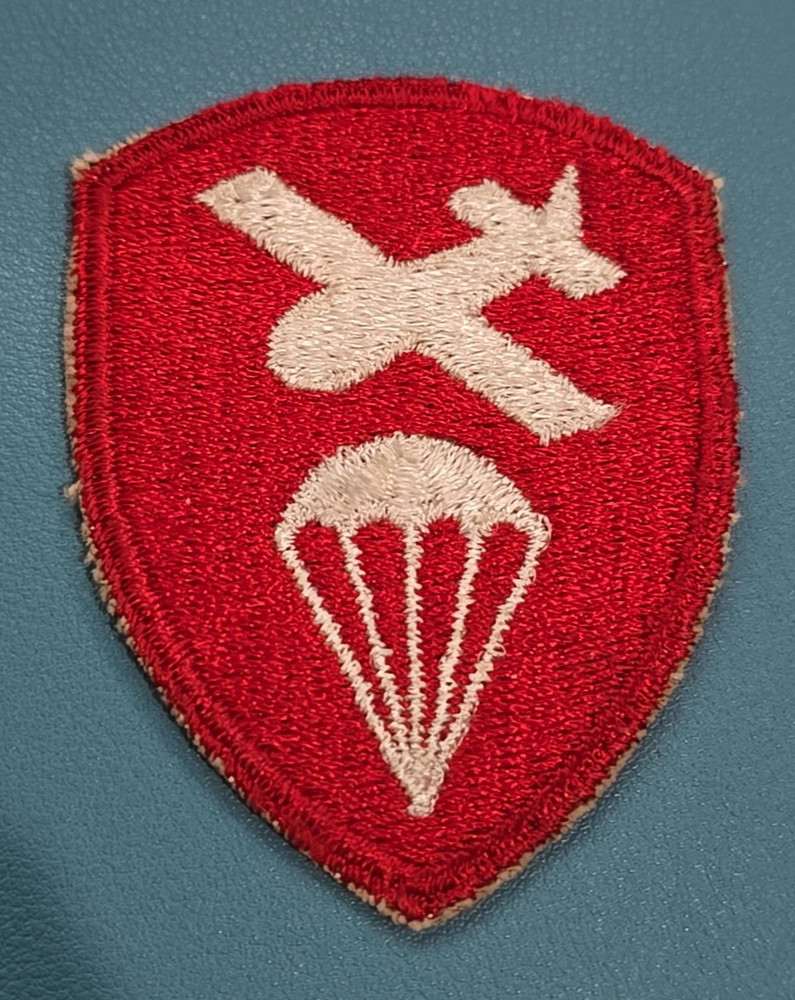 Vintage US Army Airborne Command Patch-Cut Edge-Weave-Snow Back-Original *