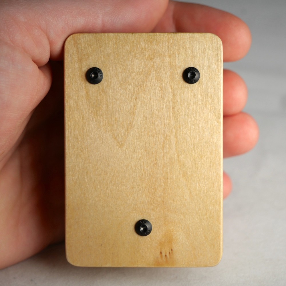 madMidiMiniClassicPlus Midi Controller 2 buttons, 2 potentiometers, 2 LEDs