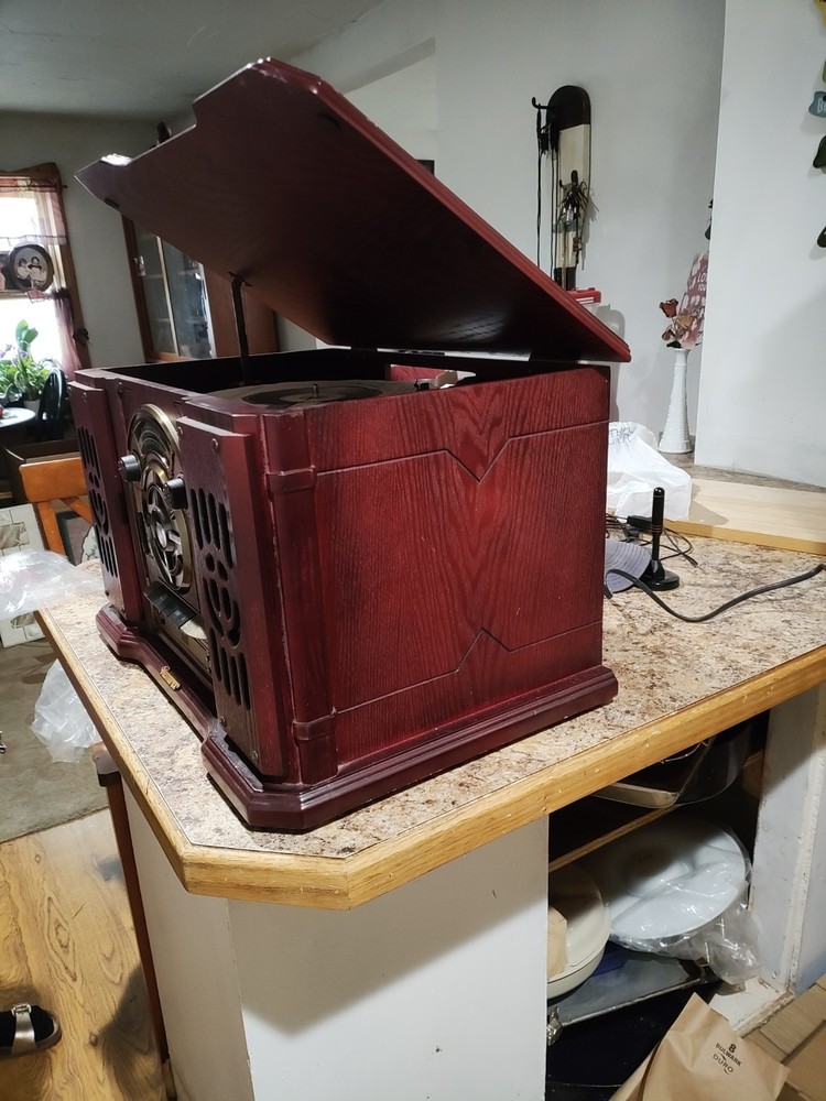 Nostalgia Type radio, CD, Phonograph, Cassette