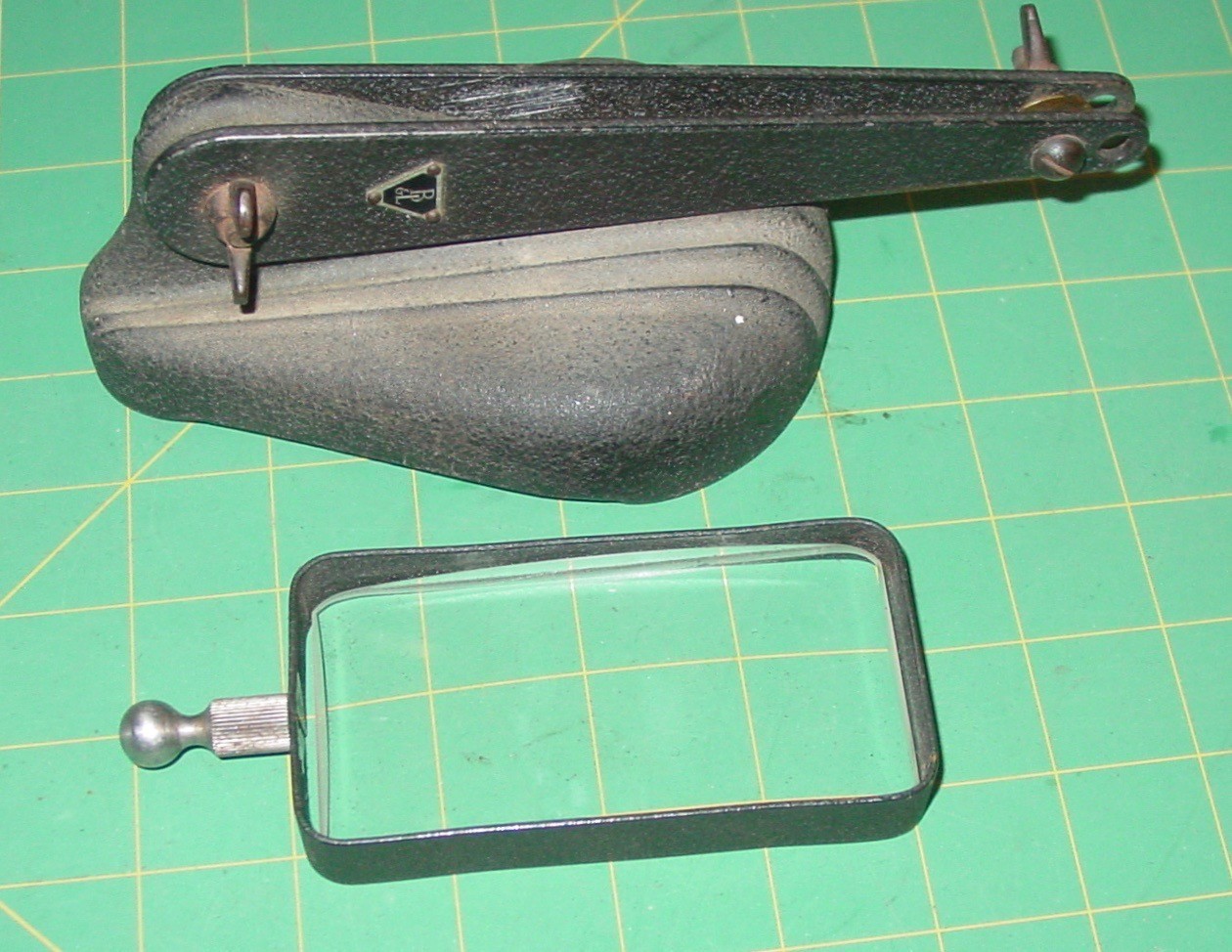 Vintage Bausch & Lomb Adjustable Articulating Arm Desk Stand Magnifying Glass