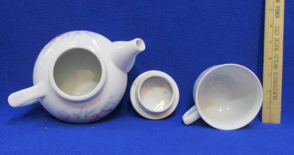 Teapot & Matching Cup Giftcraft White Ceramic Floral on White Stackable Set