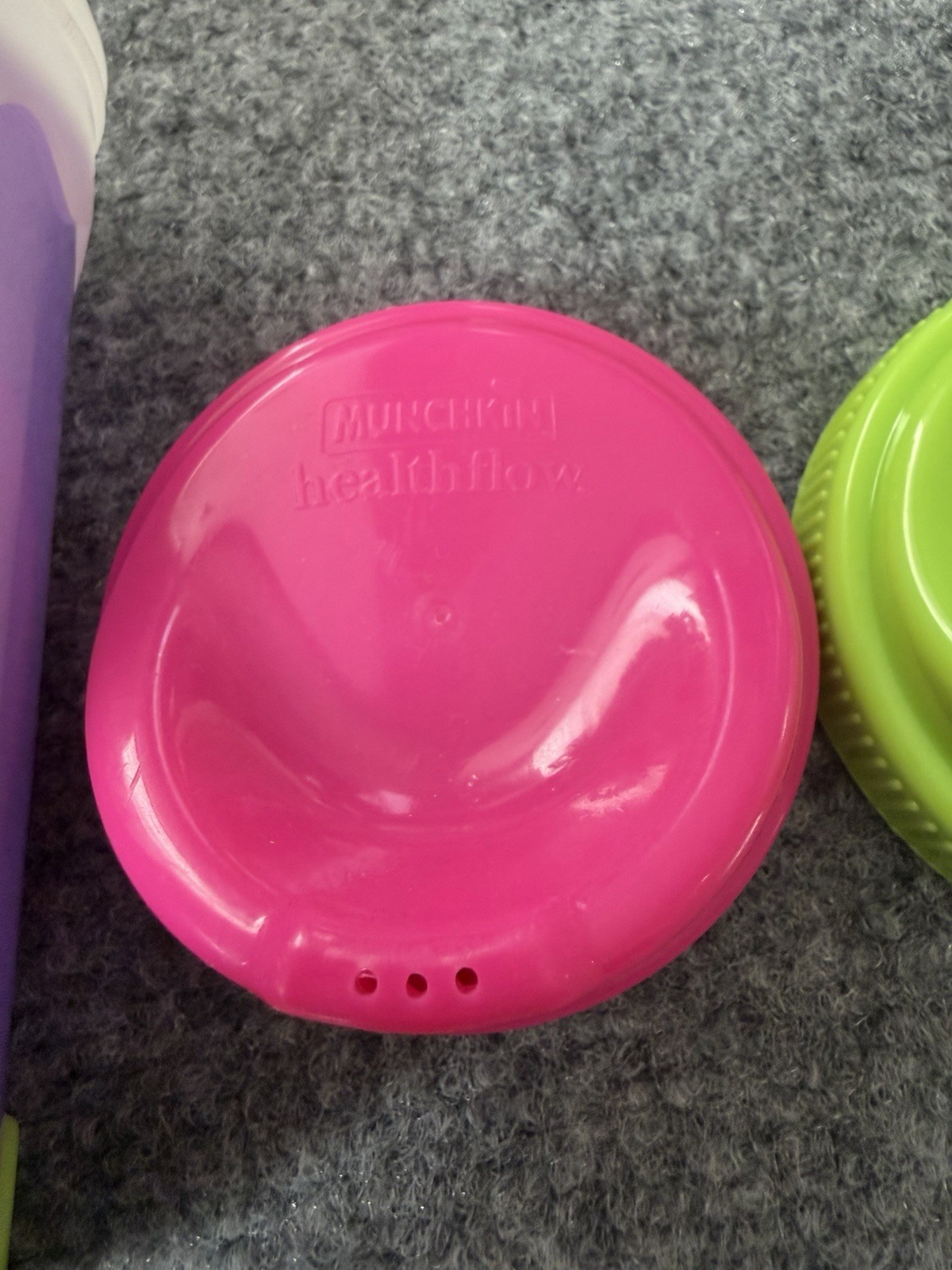 VTG Y2K 2003 Dora The Explorer/Boots Munchkin Healthflow 10fl Oz Sippy Cup LOT 2