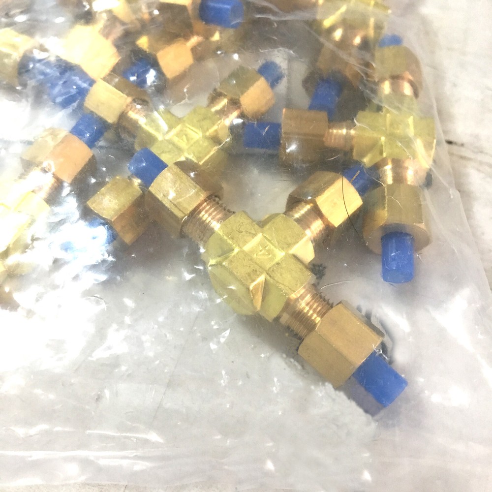 1pcs SMC KFT04-00 embedded connector brass joint T-type tee new