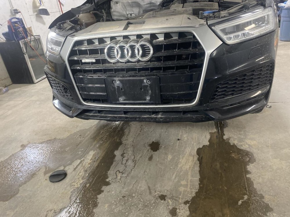 Complete Console Front Floor Fits 15-18 AUDI Q3 1031076