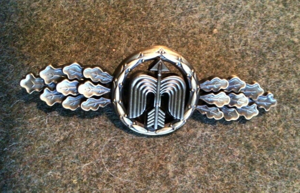 LUFTWAFFE FLYING CLASP – DAY FIGHTER - SHORT RANGE - BRONZE - 1957 PATTERN