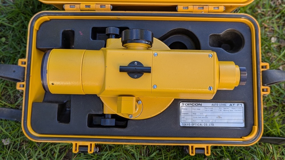 TOPCON Auto Level AT-F1