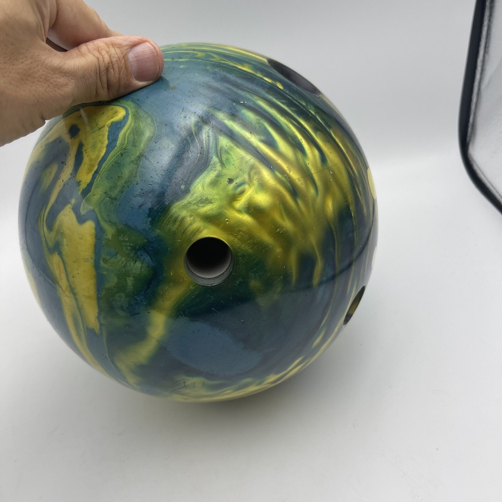 brunswick bowling ball Python 15.71 Lb.