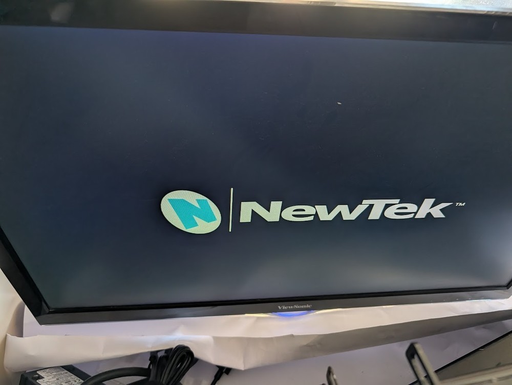 NewTek TalkShow VS 4000 Multi-Channel Video Calling System Skype