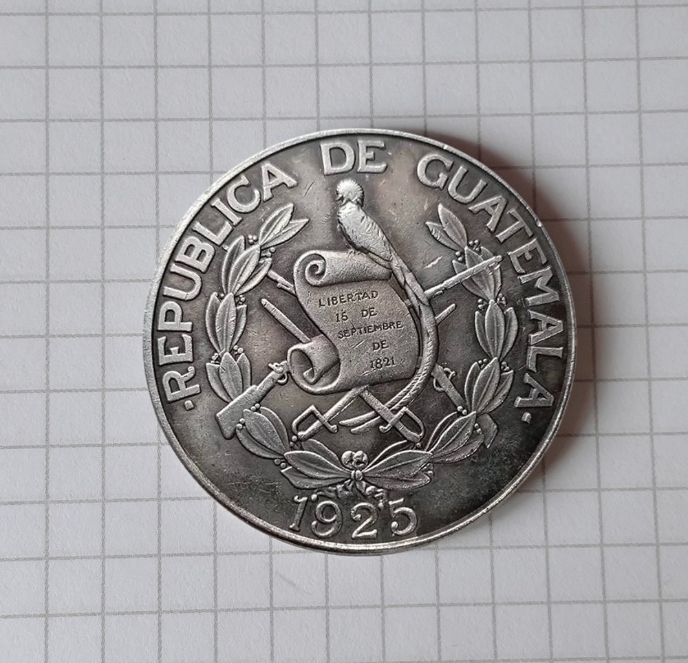 coin Guatemala 1925 1 Quetzal