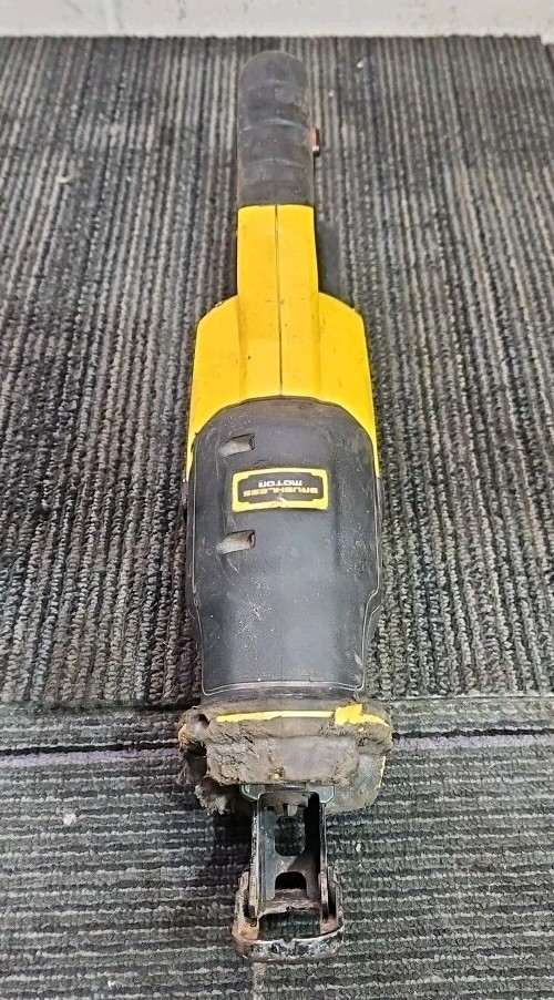 DeWalt Tools DCS382 Variable Speed Reciprocating Saw + 1.3Ah Batt & Charg - READ