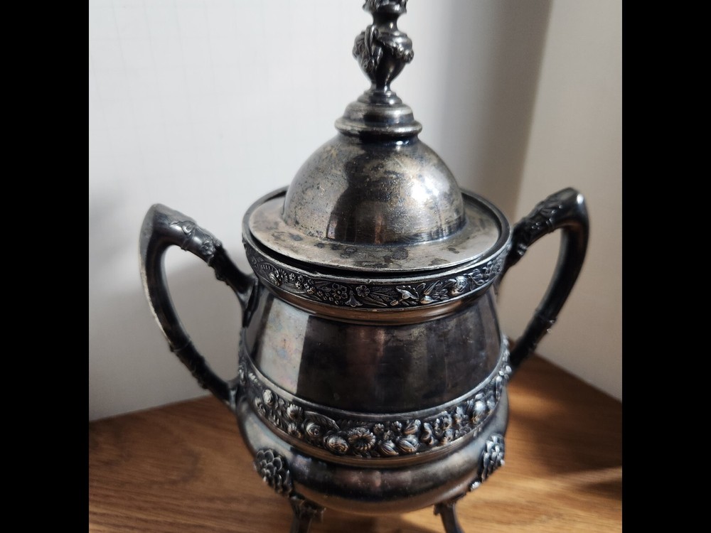 1876 reed and barton silver plated #2760 covered footed waste bowl