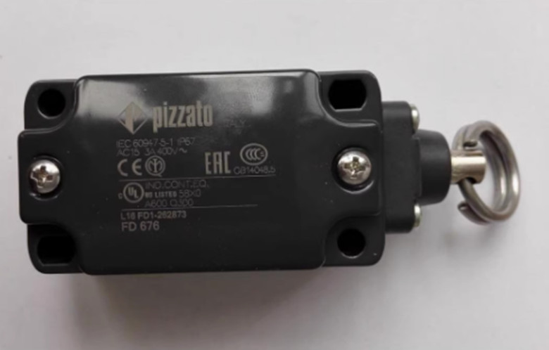 1pcs NEW Pizzato FD 676 Pull rope switch